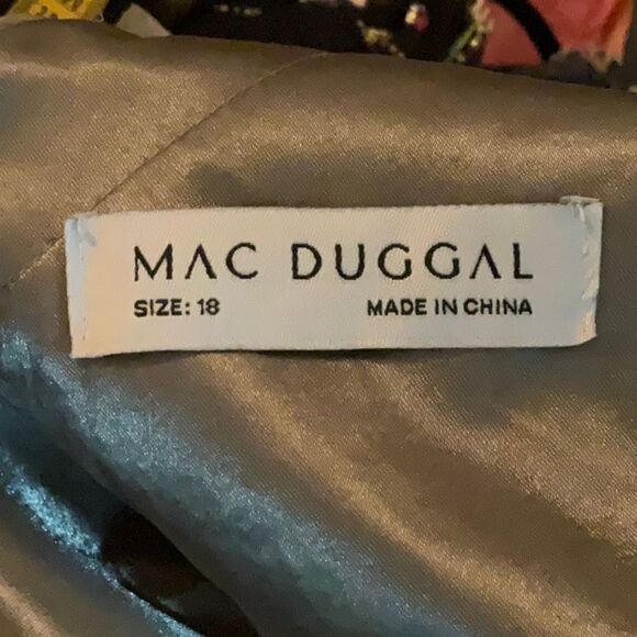 NWT Mac Duggal 67864 Long Sleeve Satin Chiffon Tiered Gown Dress Sage Green - Picture 15 of 15